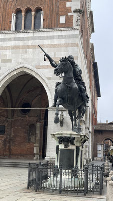 Piazza dei Cavalli mit Ranuccio I Farnese