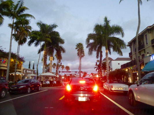 Bild: Avenue von Naples zum Abend