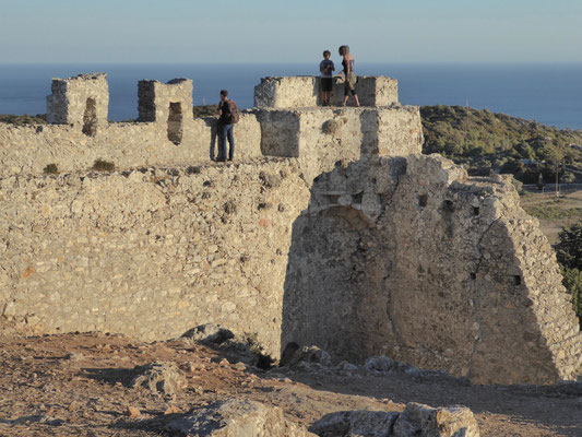 Bild: Die alten Mauerreste der Burgruine