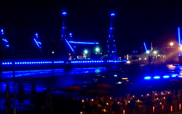 Bild:Containerhafen