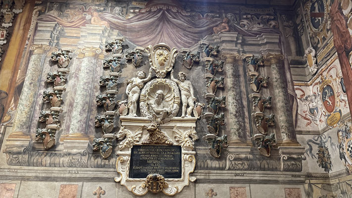 Wappen mit Drachen