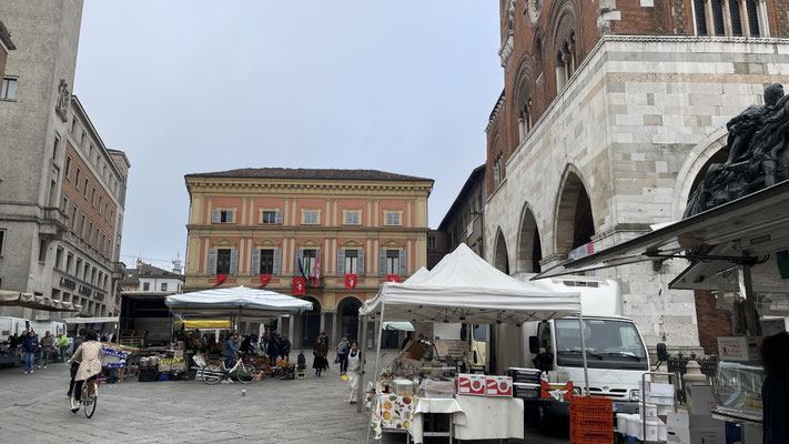 Pallazo dei Mercanti