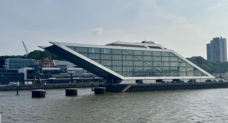 Bild: Haus an der Elbe