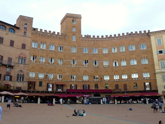 Bild: Piazza 