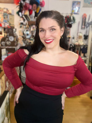 Bettie Page - Debby Top Long Sleeved Merlot