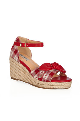 Banned - Free Spirit Soles Wedges Shoes Red