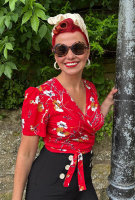 1940s Pinup Wrap Top Red Flowers