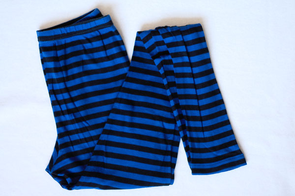 Flohmarkt: Röcke und Leggings - Ringel blau - Zebraspider DIY Anti-Fashion Blog