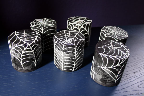  Halloween DIYs Part 1 - black spiderweb candles - Zebraspider Eco Anti-Fashion