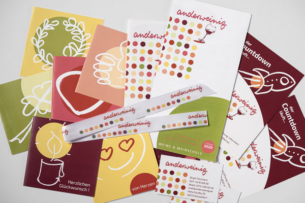 alle Druckmedien inkl. Geschenkband – passend zum Corporate Design