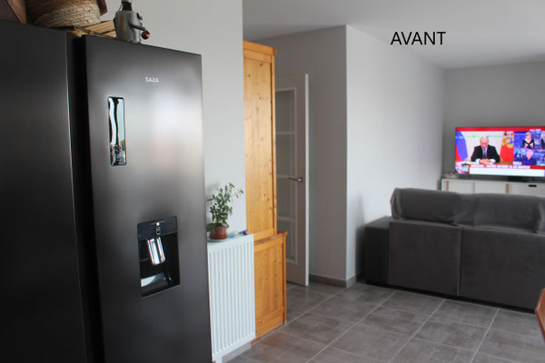 AVANT - Espace salon avant toute décoration ou personnalisation