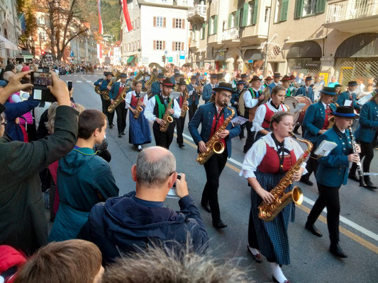 Bläserfreundschaft Bayern-Südtirol - in Meran - Traubenfest Umzug