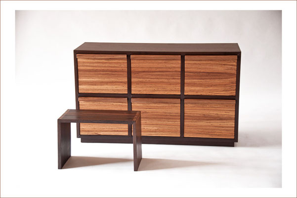 Hocker SOLITAIRE (+ REGISTERSCHRANK)