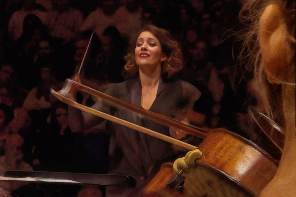 Pierre Dupont_La chef d'orchestre Arlonda de  Parra_traitement numérique d'une capture Video_30x45_120€