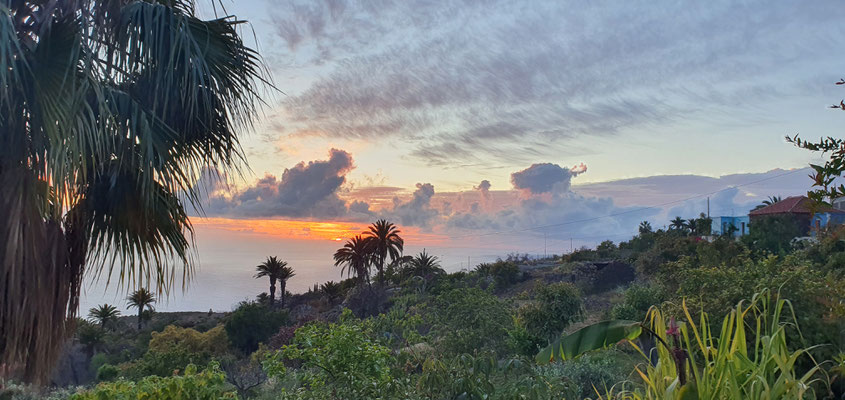 Sonnenuntergang vom Grundstück unserer Gastgeber in El Jesus, Nordwestlicher Blick auf den Atlantik 