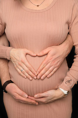 Babybauch Shooting Titz