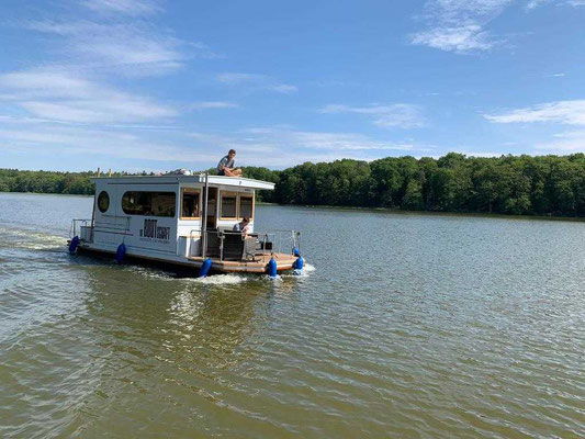 Hausboot der KOMPAKT-Klasse  | Hausboot mieten | Die Bootschaft