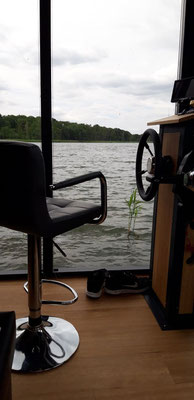 Blick vom Steuerstand des Hausbootes  | Hausboot mieten | Die Bootschaft