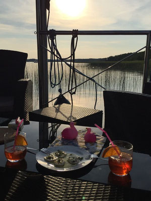 Abendstimmung auf dem See | Hausboot mieten | Die Bootschaft