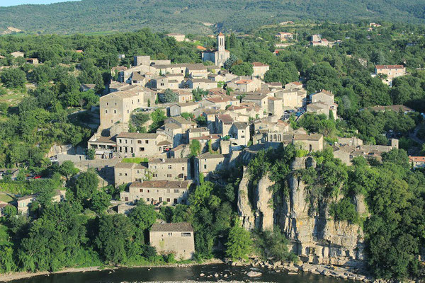 Balazuc en sud Ardèche