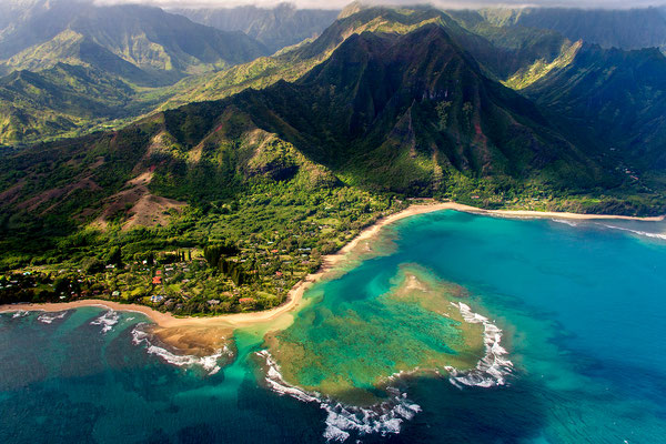 Kauai: Helicopter Flight: Tunnels Beach/Makua Beach 