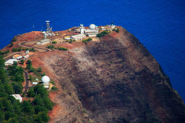 Kauai: Helicopter Flight: Makaha Ridge