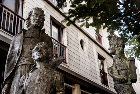 San Juan Bautista de la Salle (detalle). Bronce. 1986. Santa Cruz de Tenerife