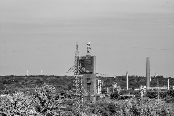 Blick auf Zeche Nordstern (mit Herkules)