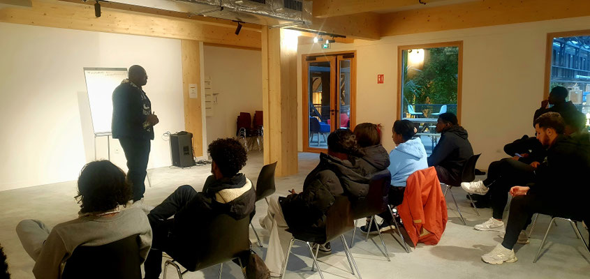 06/11/2024: À Saint-Ouen, chez les Apprentis d'Auteuil. Intervention auprès des jeunes du dispositif "Impact Jeunes", module FR "Théories du comportement".