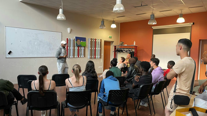 10/06/2023: À Beauvais, espace Hector Berlioz. Intervention auprès de jeunes issus de Beauvais et de Méru. Médiation interquartier avec l'IFEP.