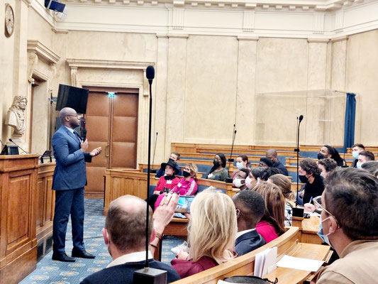 15/12/2021: Module FR "Dialogue Police / Population" à l'assemblée nationale avec le député de la 3e circonscription de la Seine-Saint-Denis, Patrice Anato et Abdoulaye Kanté.