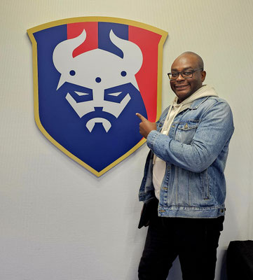 15/12/2025: À Caen ce jour, siège du Stade Malherbe de Caen (club pro et centre de formation).   Interventions ce jour pour la FFF auprès de:   1- L'équipe professionnelle  2- Le Top Management (Président, coach et équipes de management). Lutte contre les discriminations. 
