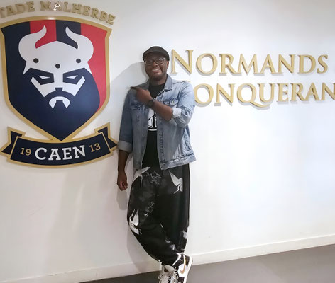 À Caen, centre de formation du Stade Malherbe de Caen.  Interventions ce jour auprès des U18 puis des U16 sur la lutte contre les discriminations.