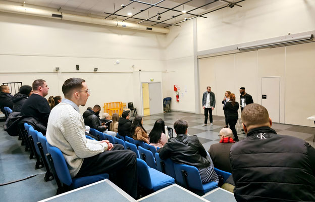15/02/2025: À Beauvais, Espace Pré Martinet. Conférence avec Abel Boyi sur la Confiance en Soi suivie d'une séance de dédicace sur son livre "Qu'est-ce qu'être Français ?".