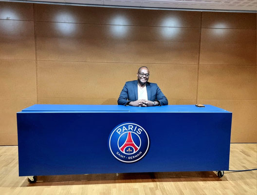 20/09/2022: À Saint-Germain-en-Laye. Accord de partenariat avec le centre de formation du PSG.