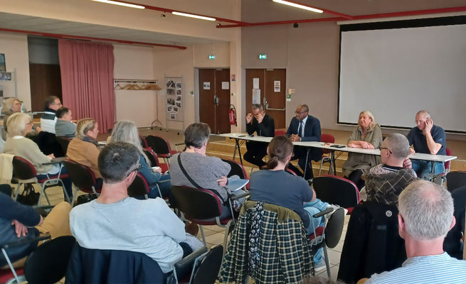 07/04/2023: À Margny-lès-Compiègne, centre ÉPIDE. Présentation du programme pédagogique de "FR - Tous uniques, tous unis" aux agents du centre.