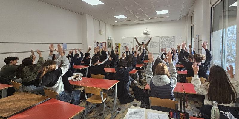 11/12/2025: À Valence, Institution Notre Dame. Intervention avec une 2e classe de 2nde en après-midi. Module FR "Les dangers de la génération TikTok".