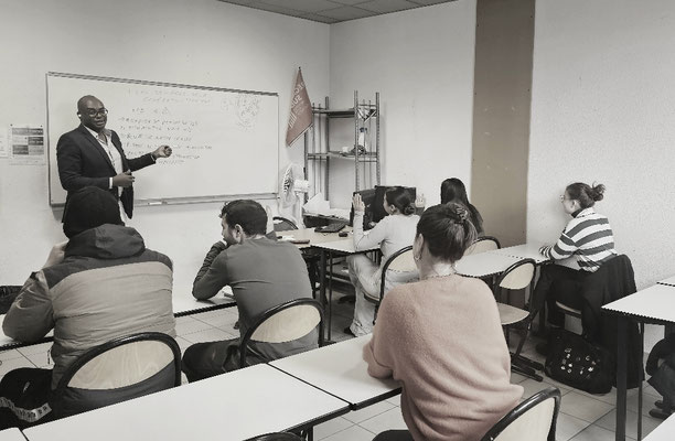 19/02/2026: À Marseille, École de la 2e Chance. Intervention module FR "Les dangers de la génération TikTok".