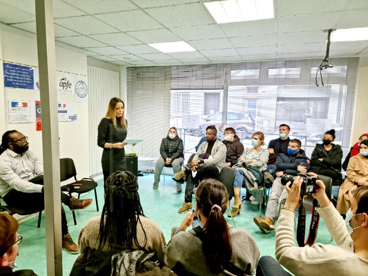 19/11/2021: À Creil, E2C. Intervention Maître-Laure Alice Bouvier et Noël Agossa (Pdt de l'Association des Familles de Victimes de Féminicides). Table ronde sur les violences faites aux femmes "OSER PARLER, C'EST OSER COMBATTRE".