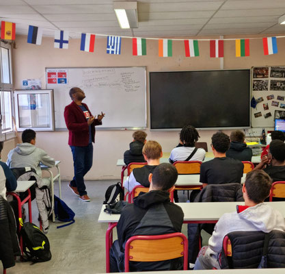 22/03/2022: À Ermont, lycée professionnel Gustave Eiffel. Intervention auprès d'élèves de seconde sur les discriminations.