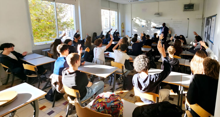 03/11/2025: À Valence, Institution Notre-Dame. Intervention auprès d'une autre classe de seconde - session 2 de l'après-midi. 