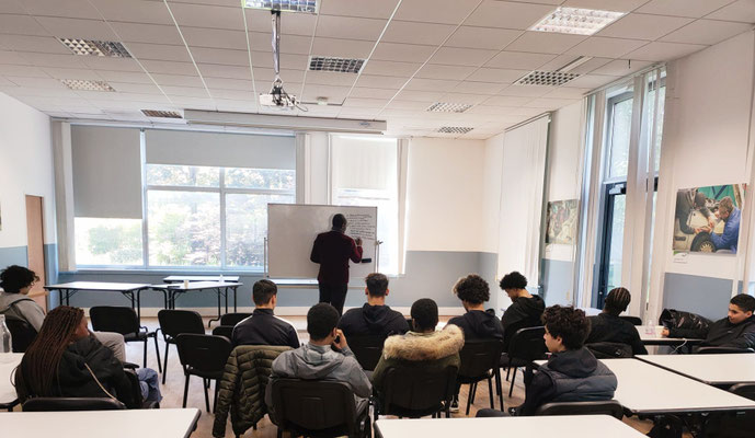 17/05/2023: À Paris, centre Afpa. Intervention auprès des jeunes de la Promo16-18. 