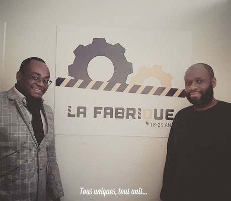 20/03/18: Avec monsieur Sileymani Diakité, représentant du service jeunesse de la mairie de Longjumeau (91) à la "Fabrique". Accord de partenariat avec la ville de Longjumeau pour la mise en place d'actions en faveur de la jeunesse.