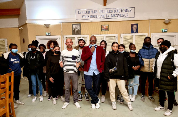 01/12/2021: À Compiègne. Intervention d'Abel Boyi module FR "Théories du comportement" au centre municipal de la Victoire.