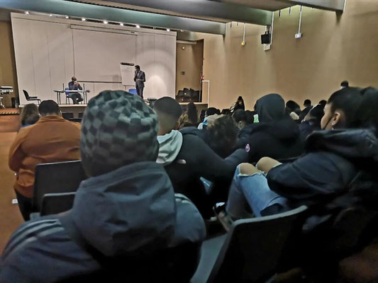 24/01/2022: Centre Afpa de Meudon l'après-midi. Intervention d’Abdoulaye Kanté auprès des jeunes de la Promo 16-18 de Meudon, Nanterre et Paris. Module "Dialogue Police/Jeunesse"