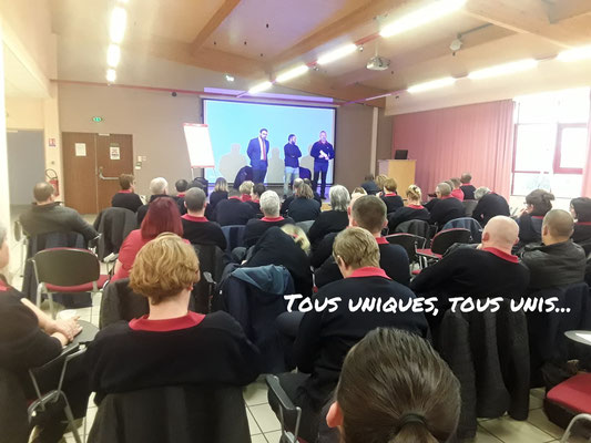 26/11/18: Forum d'inclusion civique FR sur comment aborder une jeunesse tentée par la radicalisation au centre Épide de Margny-lès-Compiègne.