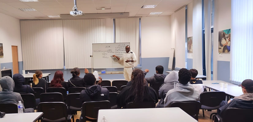 17/10/2024: À Paris, centre Afpa. Intervention auprès des jeunes de la Promo16-18, module FR "Les dangers de la génération TikTok".