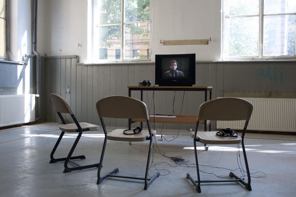 Interview (Videoloop/Installation)