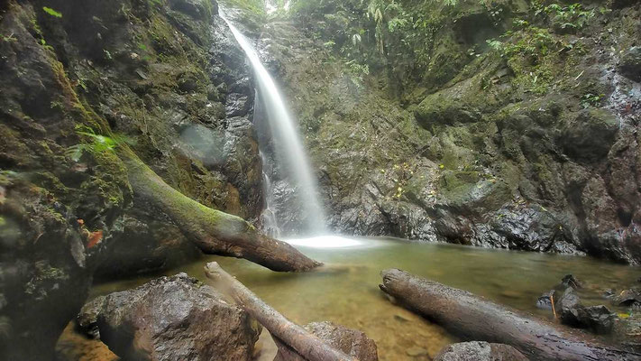 costa rica osa peninsula dos brazos la bolita rainforest hostel bonanza wasserfall