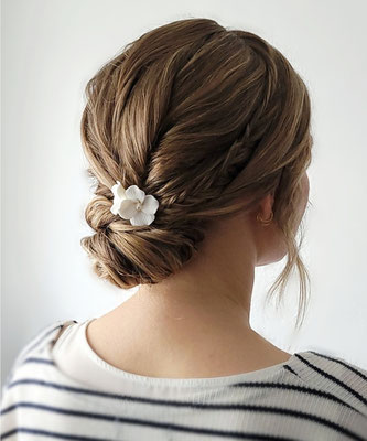 texturierte frisur low bun 